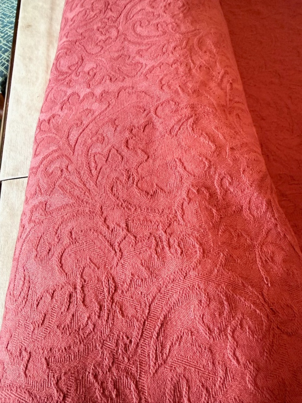 Red Damask Fabric - Elegant Jacquard Pattern - 10 yards